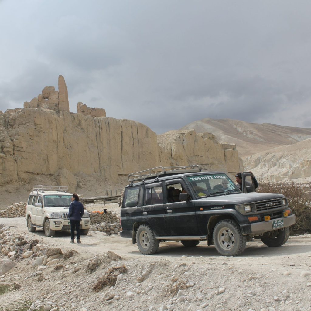 Jeep Tour to upper mustang