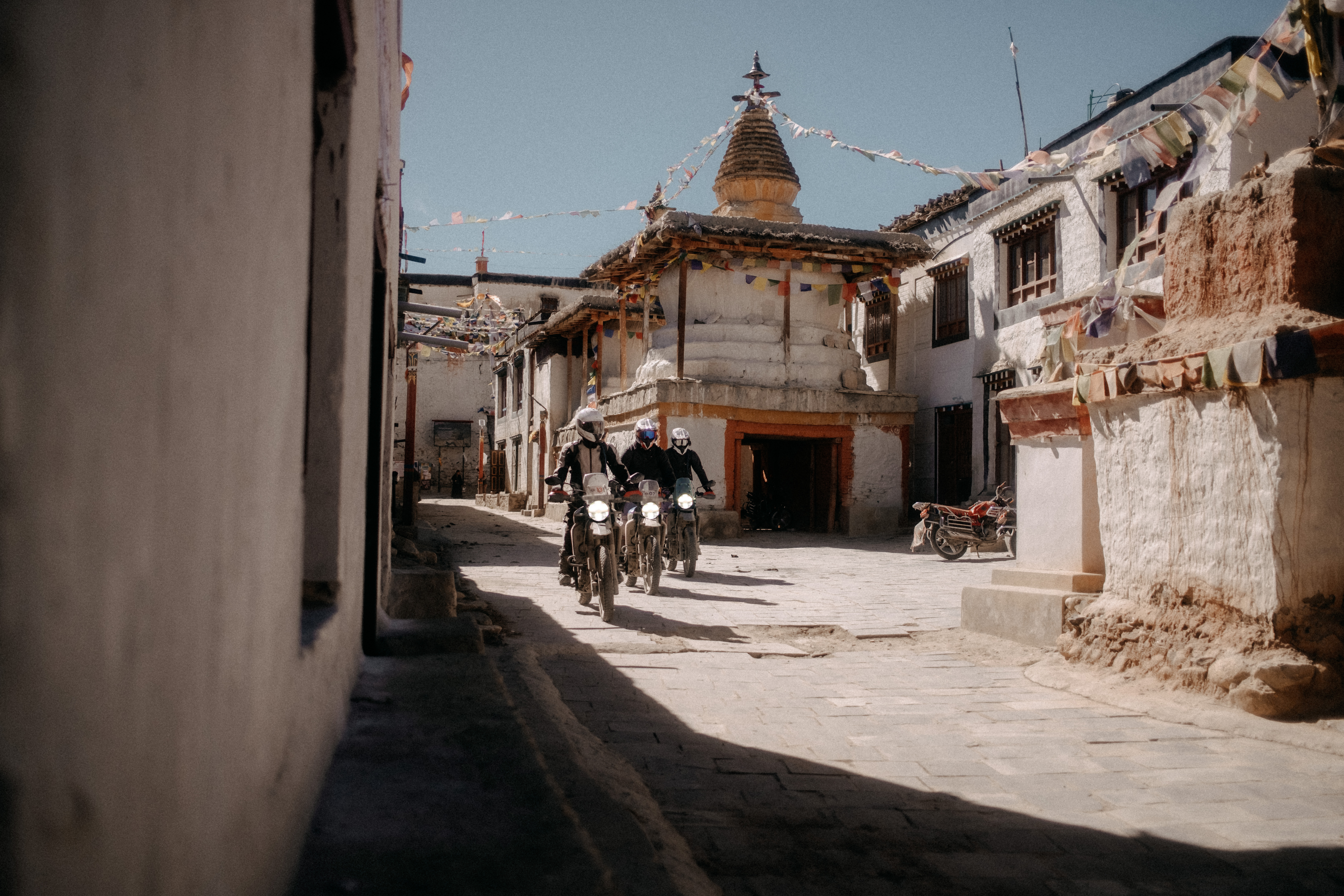 Upper mustang Himalayan motorbike tour | Lo manthang Motorbike Tour